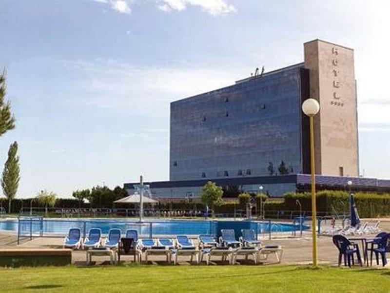 Cortes De Leon Bagian luar foto